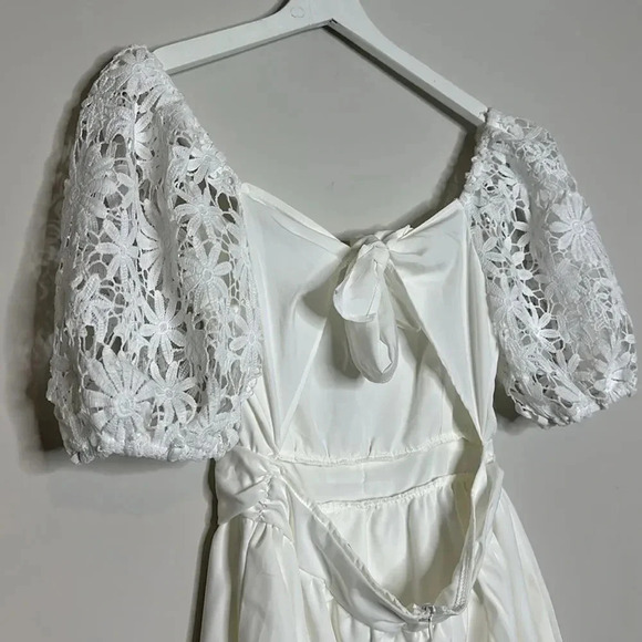 Contrast Guipure Lace Puff Sleeve Tie Back Layered Hem Dress - Picture 14 of 15